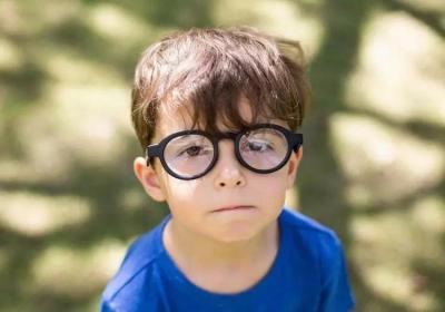 儿童配眼镜的简单介绍